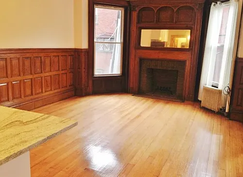 903 Beacon St #3 Photo 1