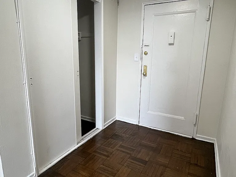 111 Washington St #8I — Photo 5