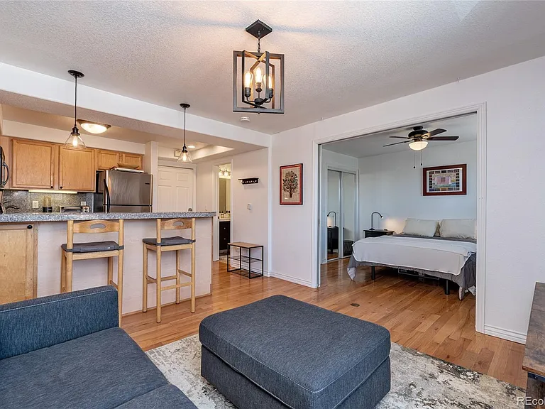 1833 N Williams St #504 — Photo 3