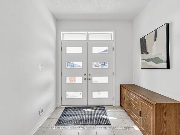 5th image of 2 Summer Wind Ln