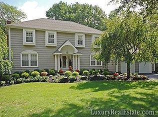 10 Blevins Ave, Middletown, NJ 07748