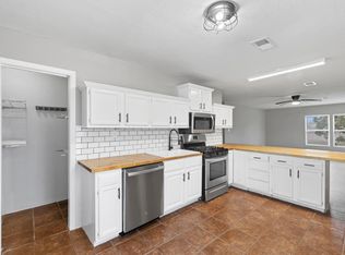 5313 Perry Ave, Galveston, TX 77551