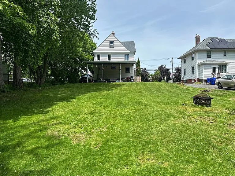30 Elm St — Photo 11