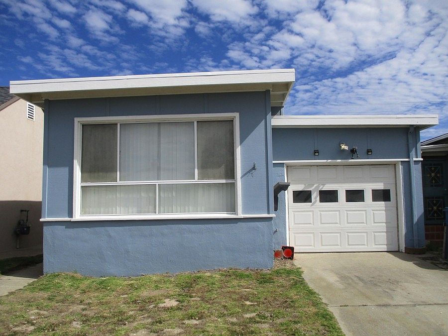 1st image of 86 Carmel Ave