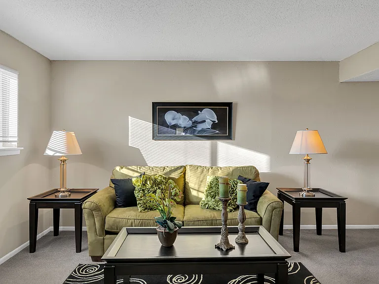 Windsong Apartments — Photo 49
