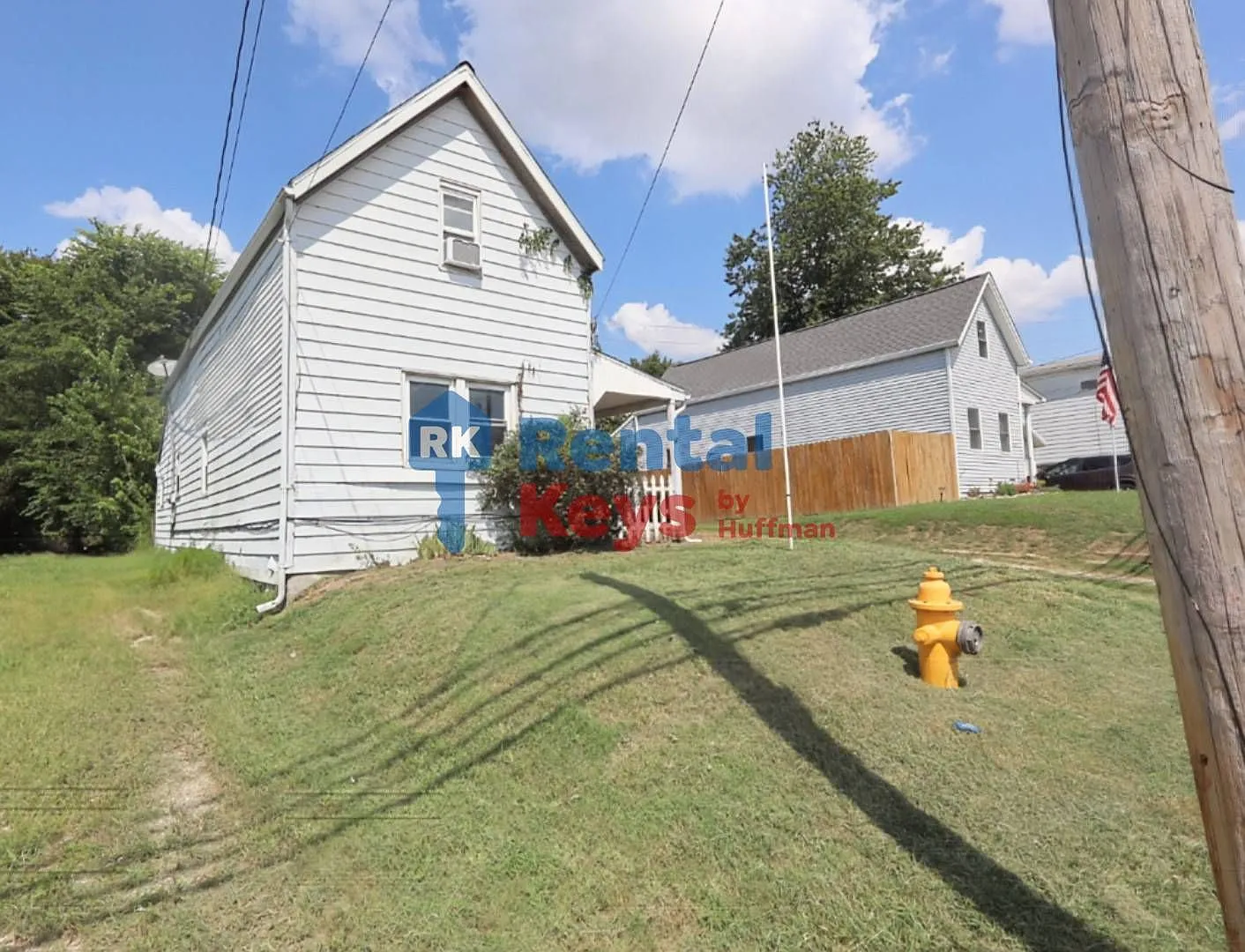 Three Bedroom House | Westside — Photo 2