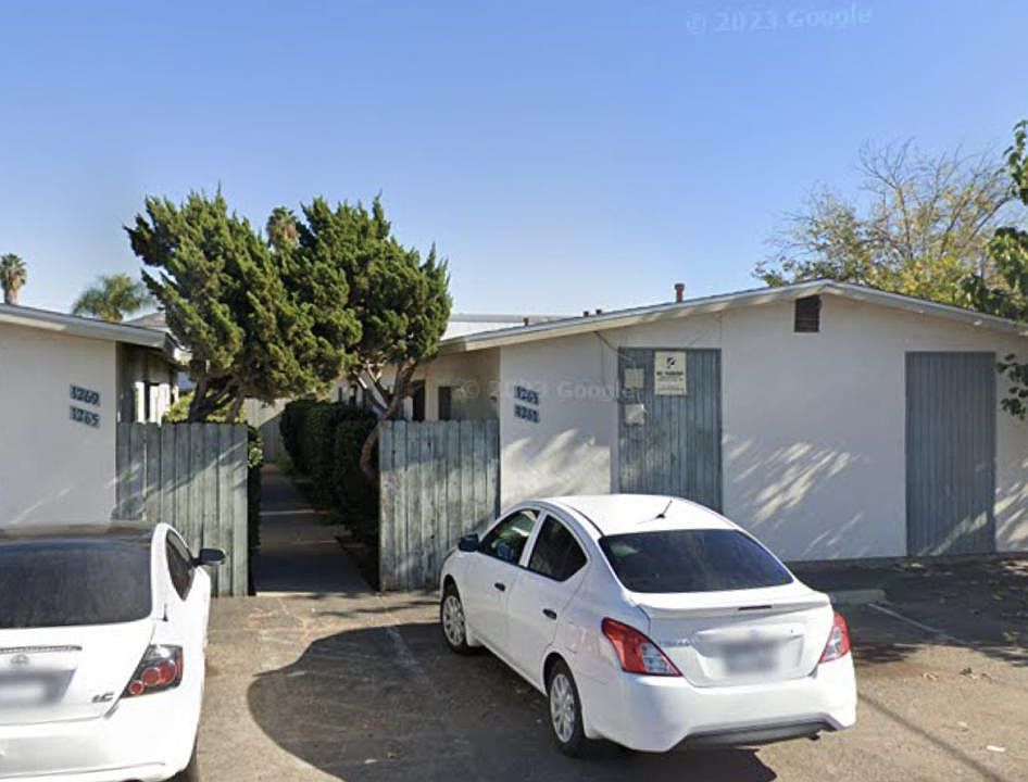 2nd image of 1269 Lyons Ln #2