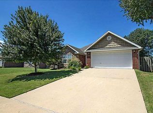 3498 Serviceberry Ln, Springdale, AR 72764