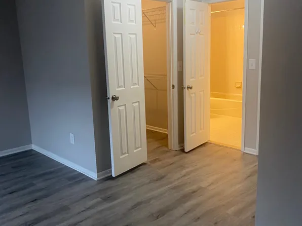 1478 Westgate Drive image 6 of 15