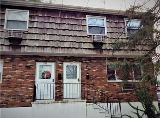 295 Cove Rd, Stamford, CT 06902