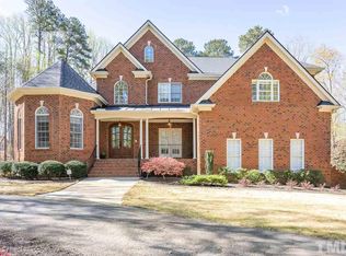 6005 Farmpond Rd, Apex, NC 27523