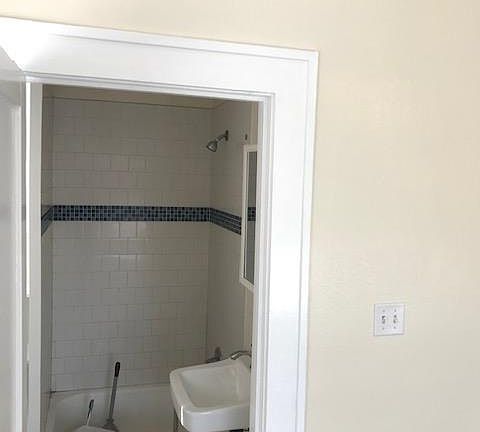 3rd image of 4201 Woodleigh St #3