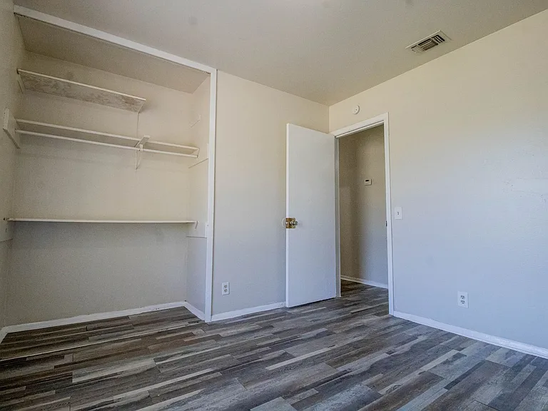 5822 Branch Valley — Photo 20