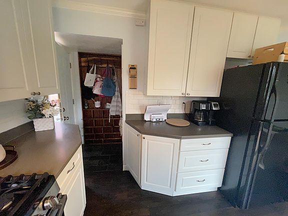 Side door entrance in kitchen