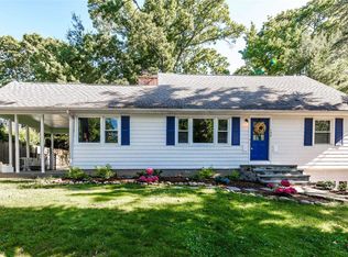 130 Mill Dam Rd, Centerport, NY 11721