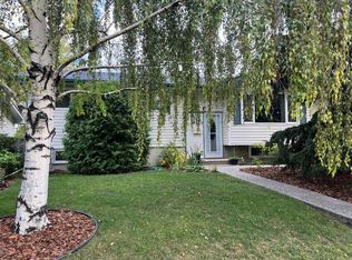 10820 W Brae Rd SW, Calgary, AB T2W 1E1