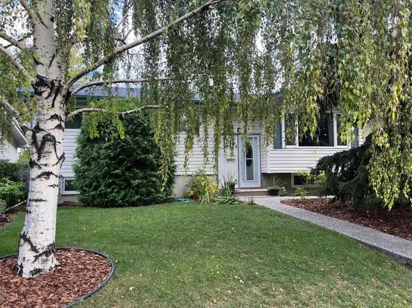 10820 W Brae Rd SW, Calgary, AB T2W 1E1