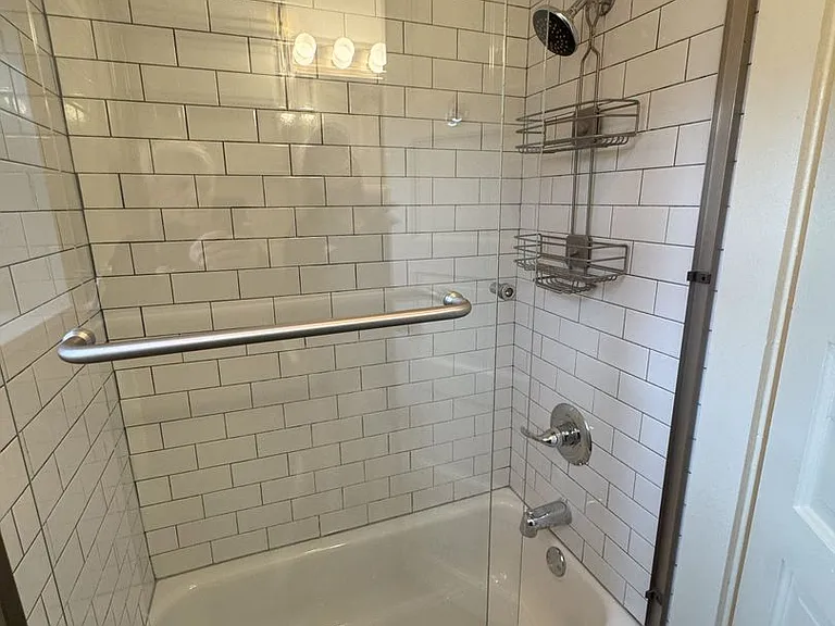 510 W. Saint Catherine — Photo 18