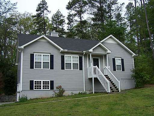 1st image of 12 Woodvine Dr