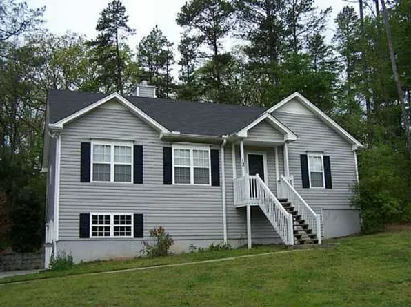 12 Woodvine Dr, Cartersville, GA 30120