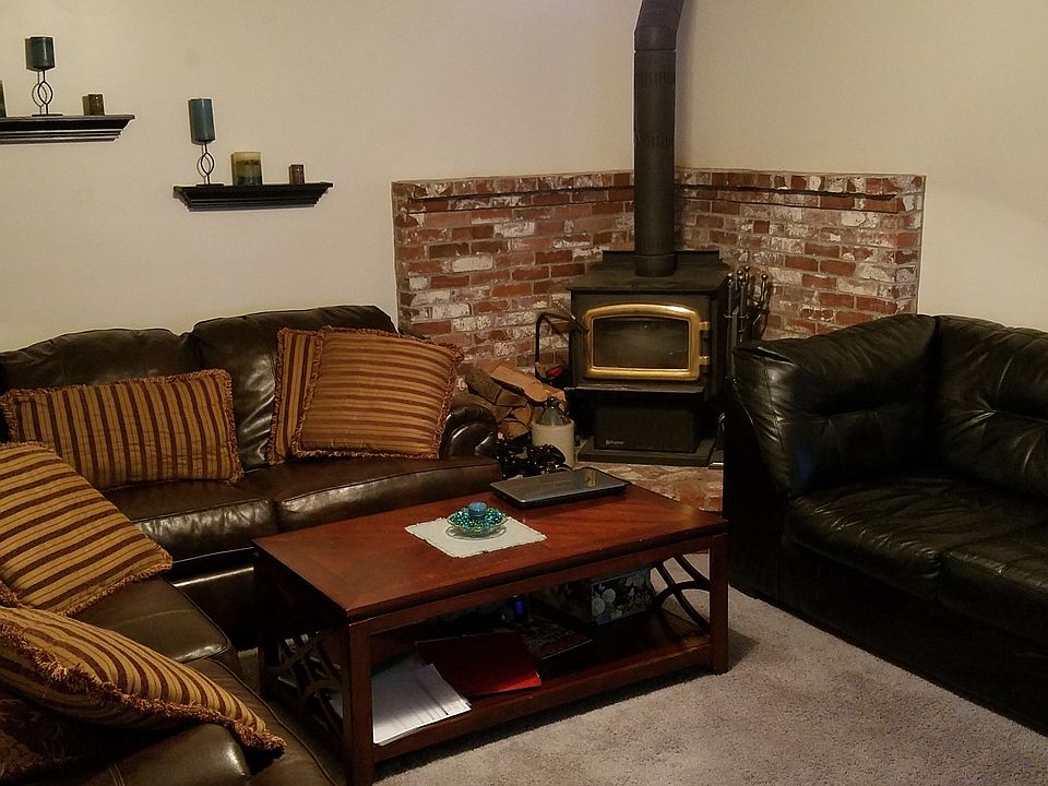 2nd image of 35 Pine Hill Dr