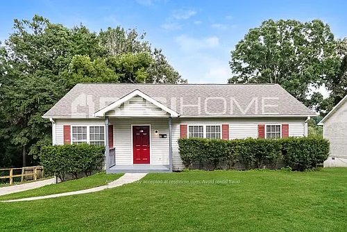 4925 43rd Way N Photo 1
