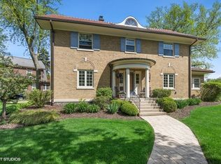 123 N Cowley Rd, Riverside, IL 60546