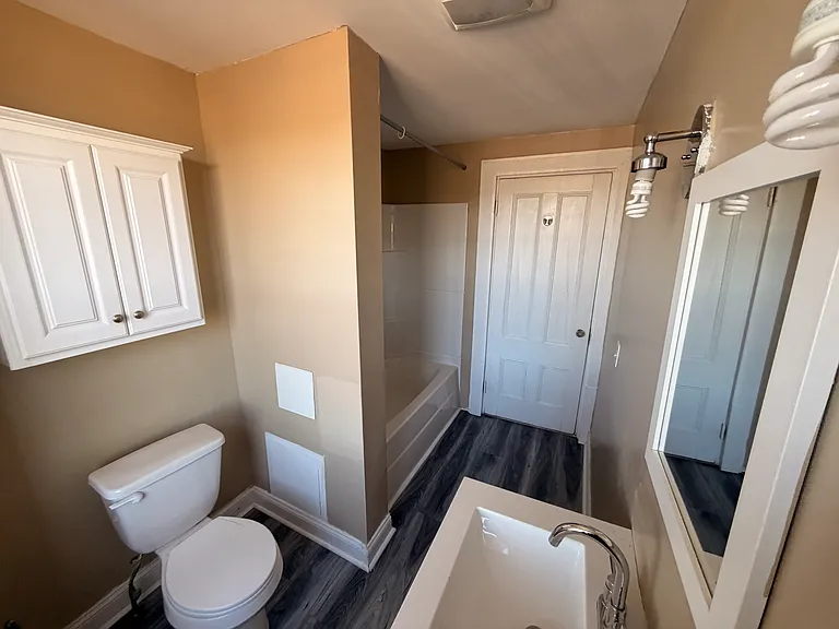 329 Main St #1 — Photo 18