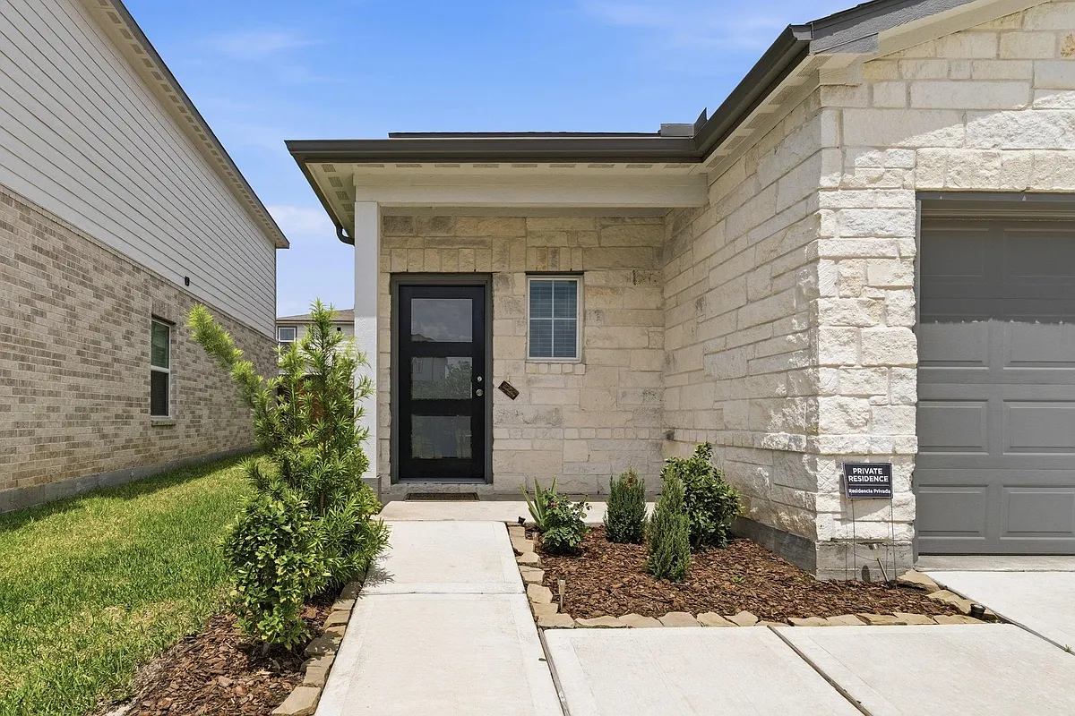 Building Photo - 8320 Bristlecone Pine Way