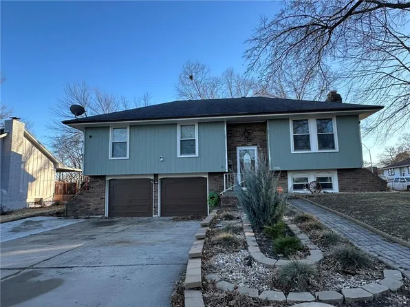 17001 E 2nd St S, Independence, MO 64056