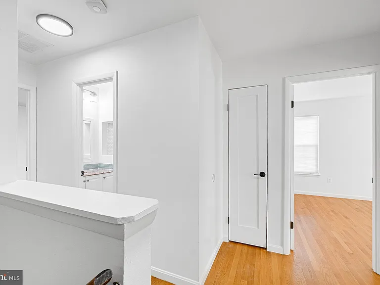 17515 Sabrina Ter — Photo 15