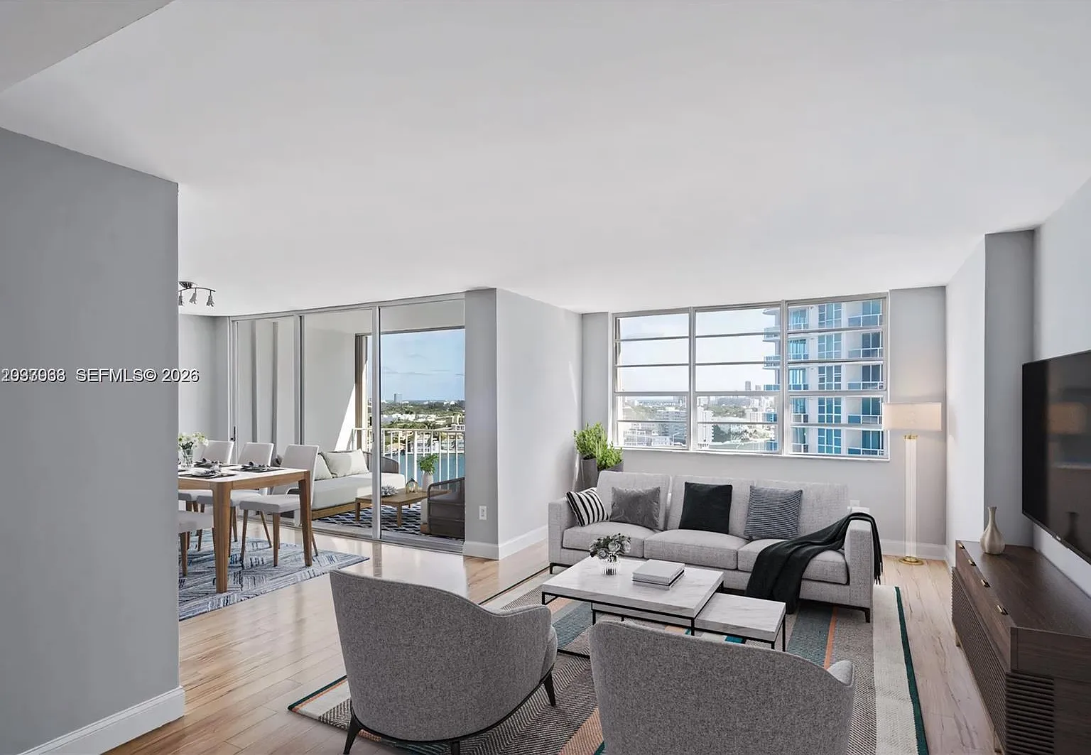 Kennedy House Condo — Photo 1