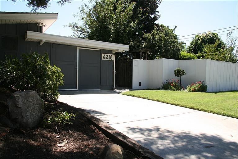 1st image of 6216 N Alturas Ave