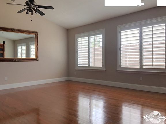 5th image of 364 Appleby St