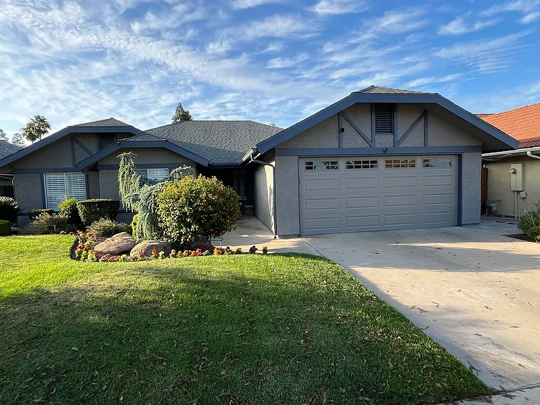 1174 E Kenosha Ave — Photo 21