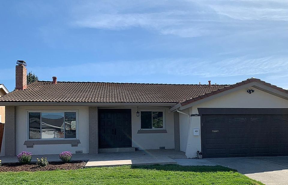2nd image of 35527 Morley Pl