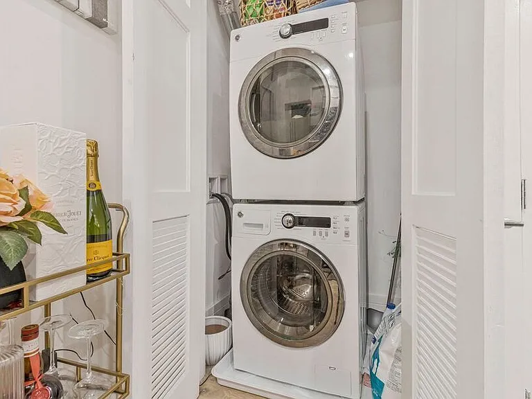 820 Kennedy St NW #2 — Photo 12