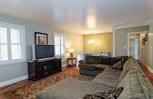 2nd image of 7 Cumberland Dr