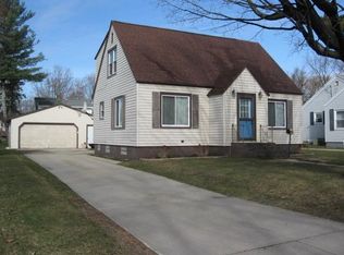 911 S Sawyer St, Shawano, WI 54166