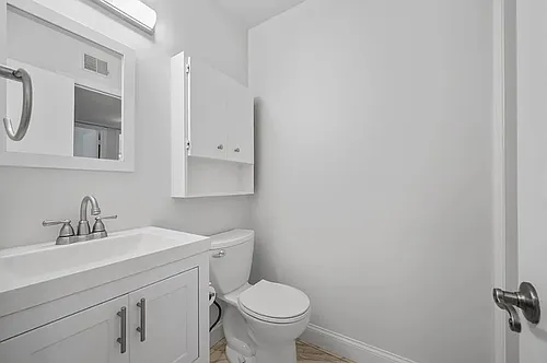 1080 Chatham Park Dr #E Photo 1