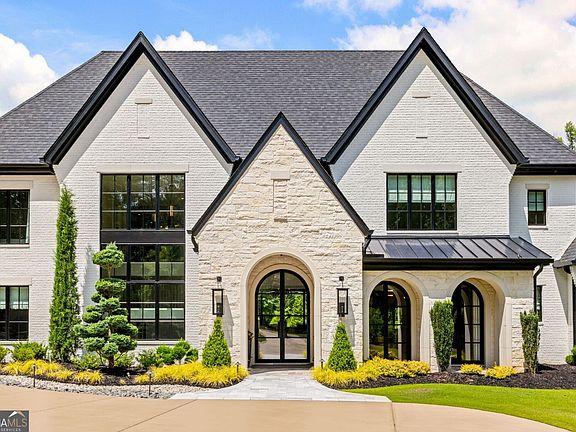 5th image of 200 Deerhaven Ln