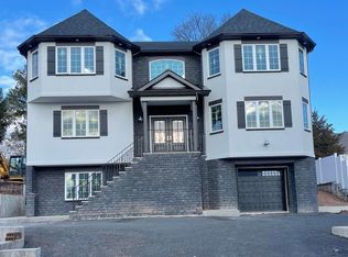 79 Ridgecrest Ave, Staten Island, NY 10312