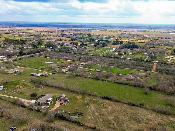 5th image of 9820 Oberrender Rd