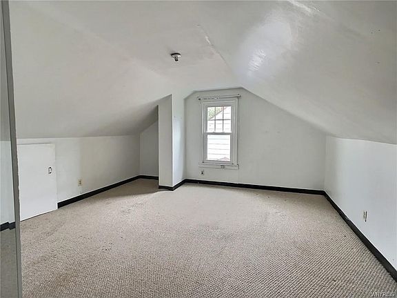 3rd image of 310 Claremont Ave
