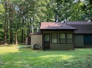 N8252 Red Oak Ln, Neshkoro, WI 54960