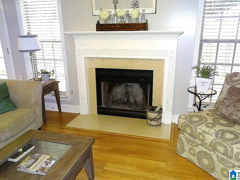 3 bed, 2.5 bath, 1840 sqft, $1,875 — Photo 4