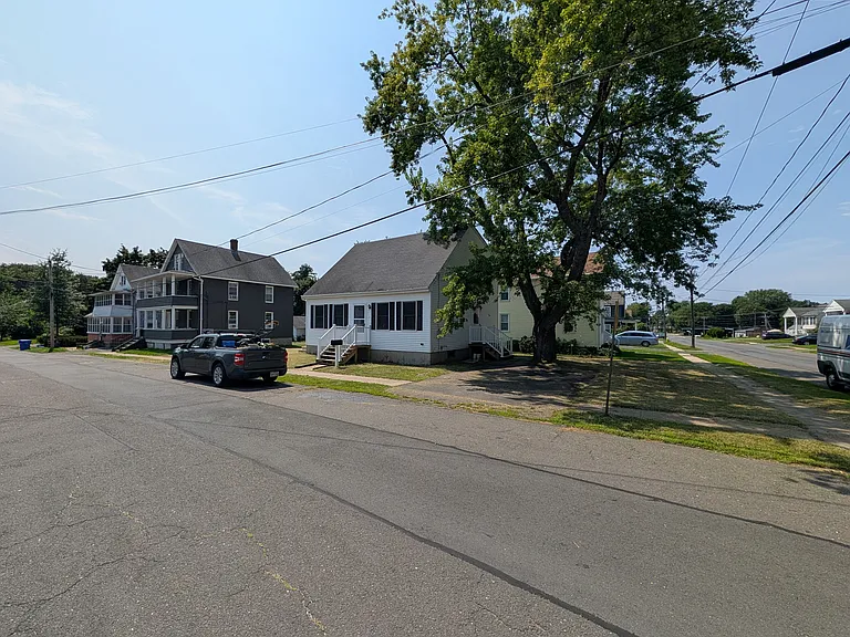 2 Columbus Ave — Photo 20