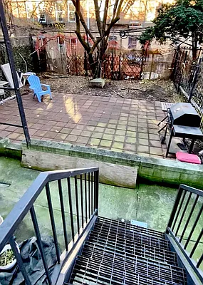 Rented by Hagstrom Management Inc | media 35