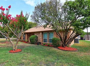 1057 Granite Ln, Desoto, TX 75115