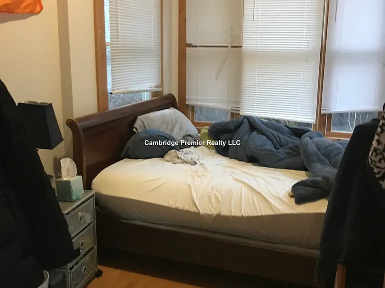 76 Curtis St #1 — Photo 9